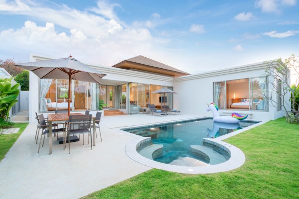 Pool Deck Pouring in Fairfield
