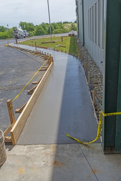 Concrete Sidewalk Paving in Fairfield